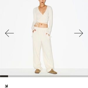 Skims Straight Leg Sweatpants in Ecru color limited Addition